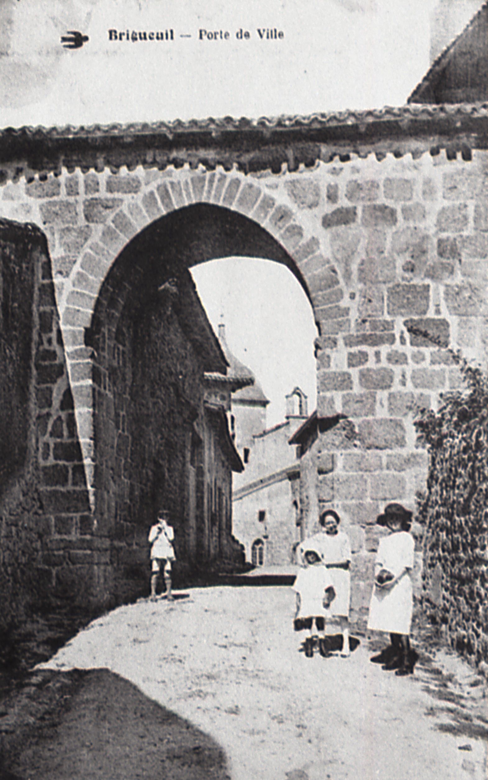 1900-07 – PHOTOS ANCIENNES BRIGUEIL ET ST JUNIEN 017